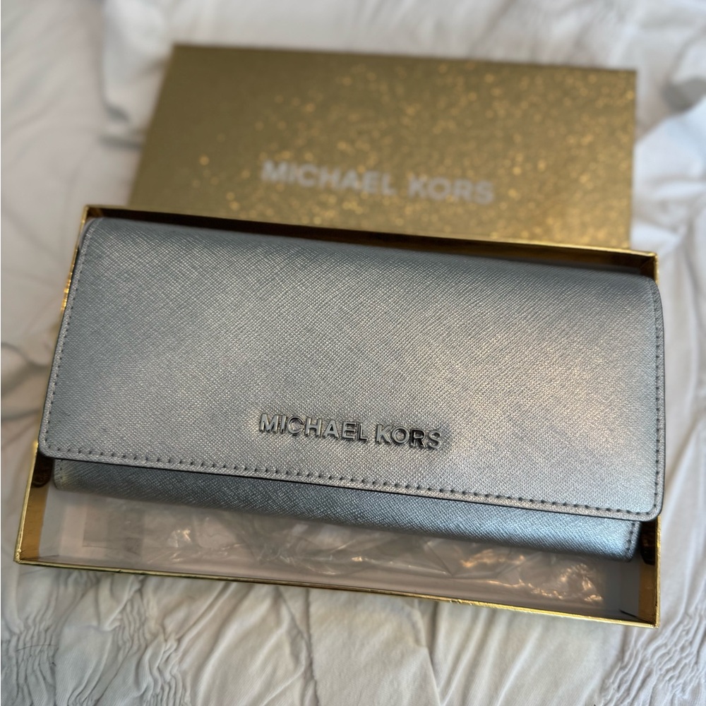 Michael Kors Silver Wallet